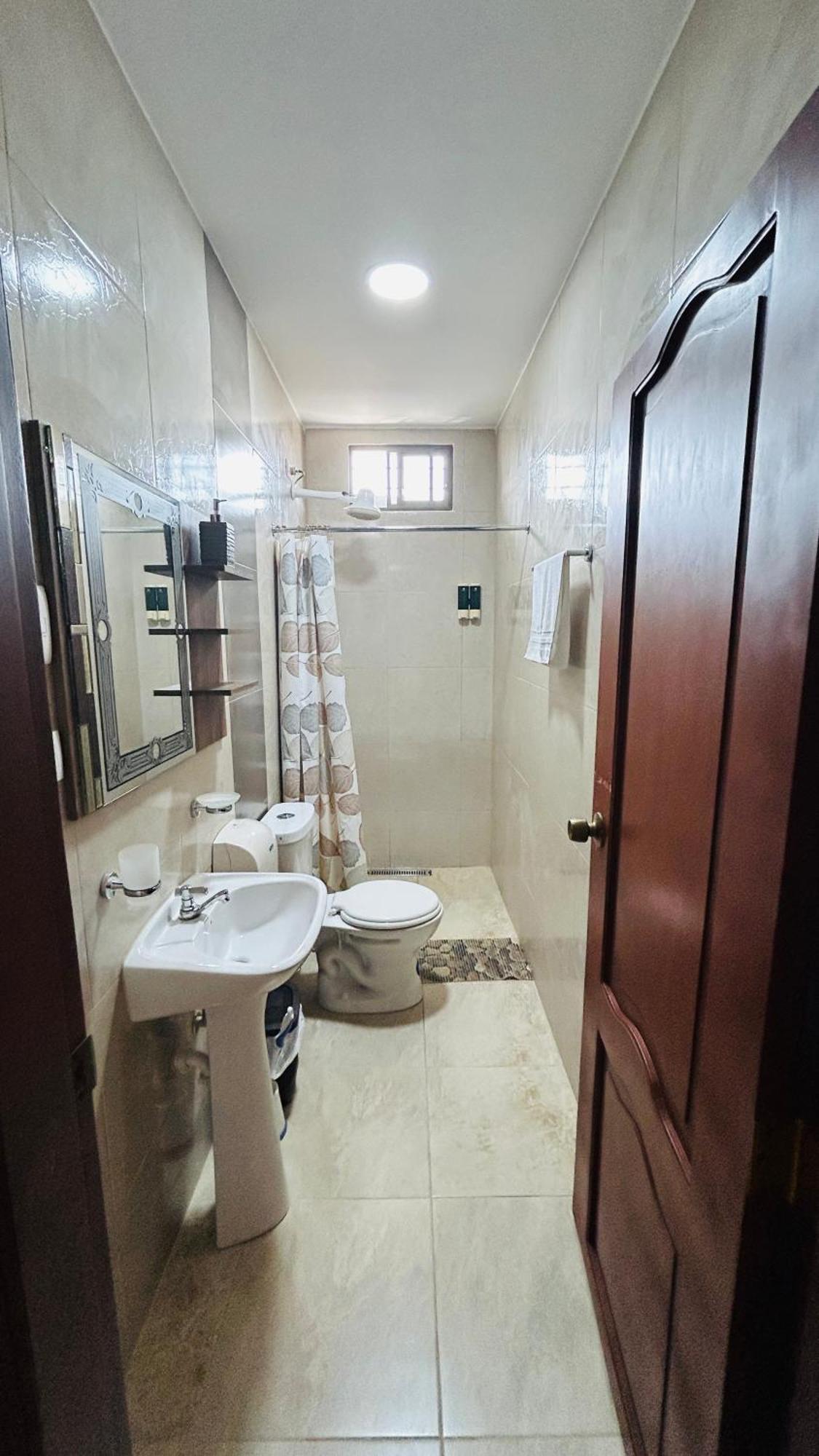 Ncg Suite Comegua Guayaquil Room photo